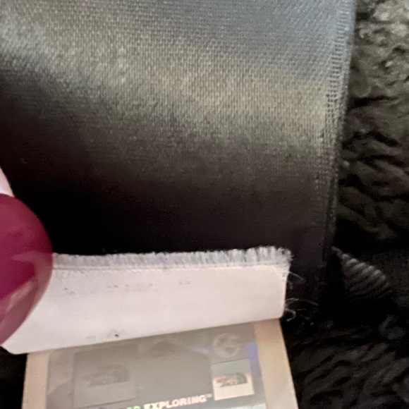 The North Face Fuzzy Black Fleece Jacket - Picture 10 of 13